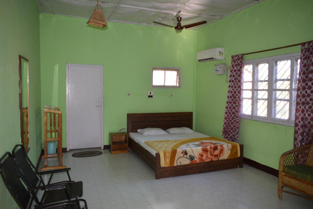Camp Rhino Resort Narjan Exterior photo