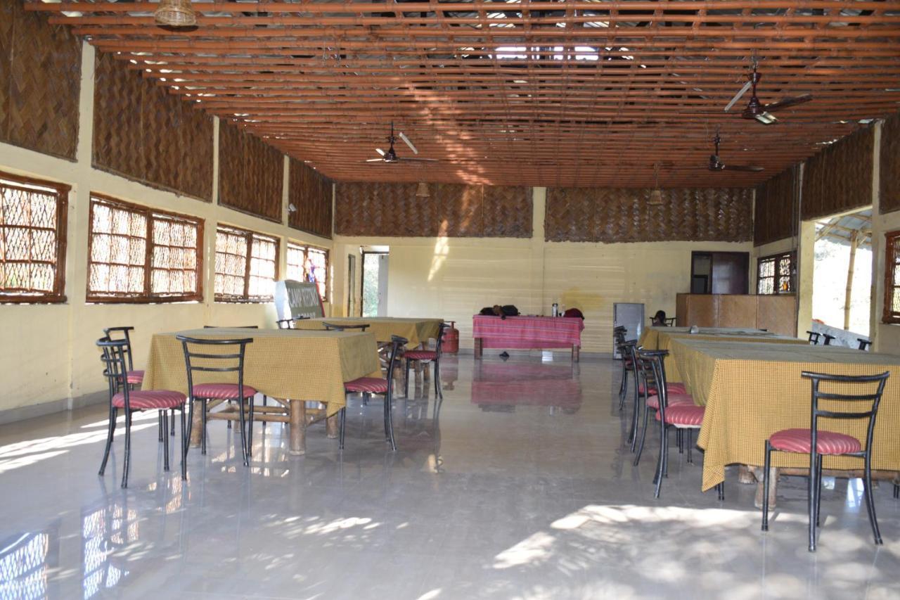 Camp Rhino Resort Narjan Exterior photo